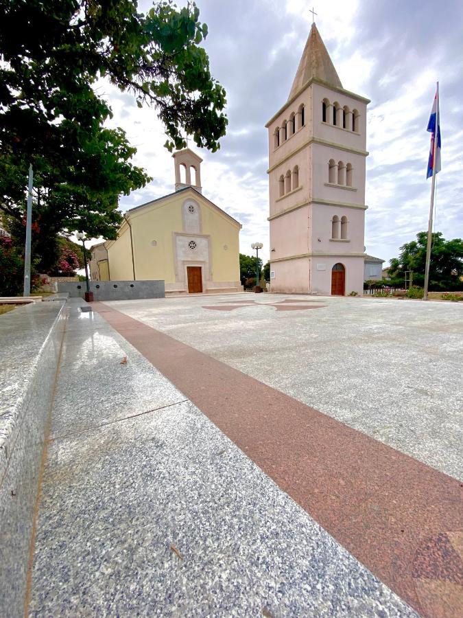 Villa Cvita Povljana Luaran gambar
